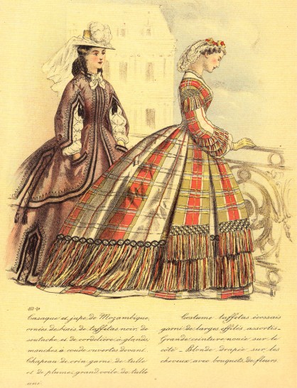 chapeau ornementé de plume